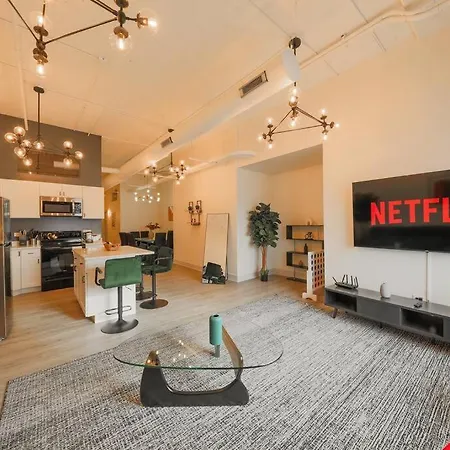 Spacious 5Br Luxury Suite Perfect For Groups With Gym Access And Optional Parking Near Mccormick Place, Grant Park And Soldier Field