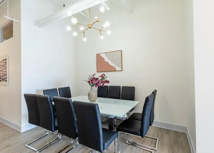 Spacious 5br Luxury Perfect For Groups With Gym Access And Optional Parking Near Mccormick Place, Grant Park And Soldier Field * Chicago
