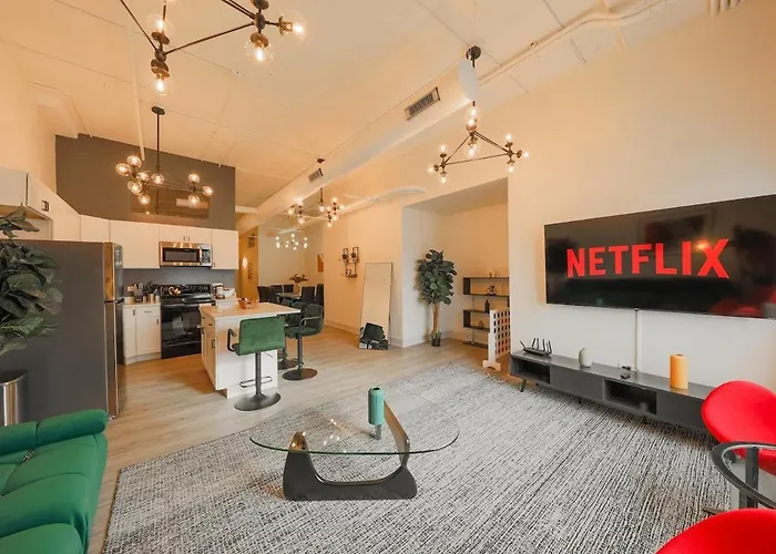 Apartment Spacious 5br Luxury Perfect For Groups With Gym Access And Optional Parking Near Mccormick Place, Grant Park And Soldier Field Chicago