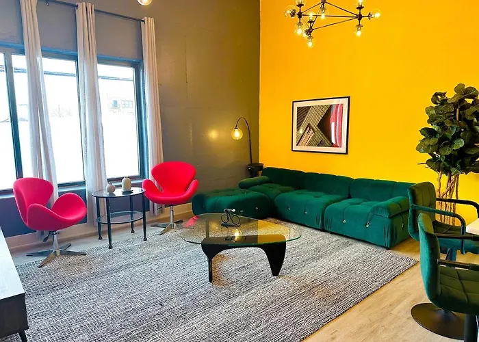Spacious 5br Luxury Perfect For Groups With Gym Access And Optional Parking Near Mccormick Place, Grant Park And Soldier Field Chicago